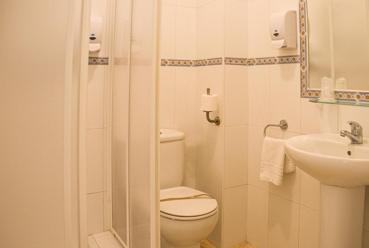 Hostal Patio Andaluz Punta Umbria Luaran gambar