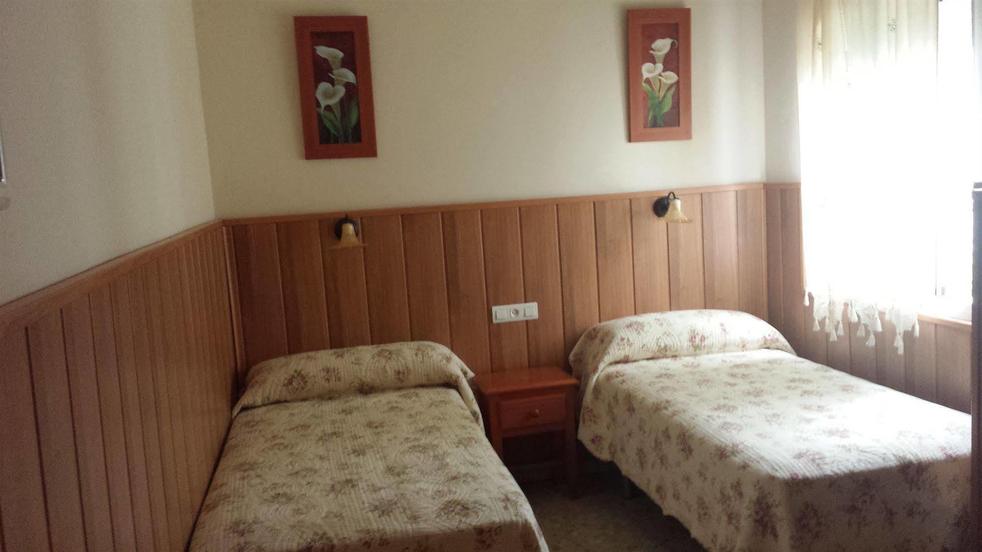Hostal Patio Andaluz Punta Umbria Luaran gambar